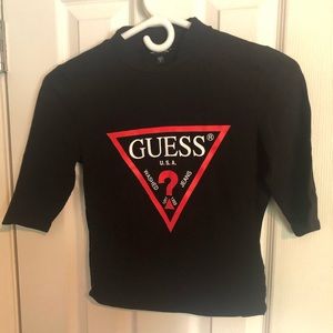 Guess quarter length sleeve crop top
